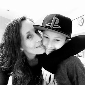 Meet your Posher, Crystal